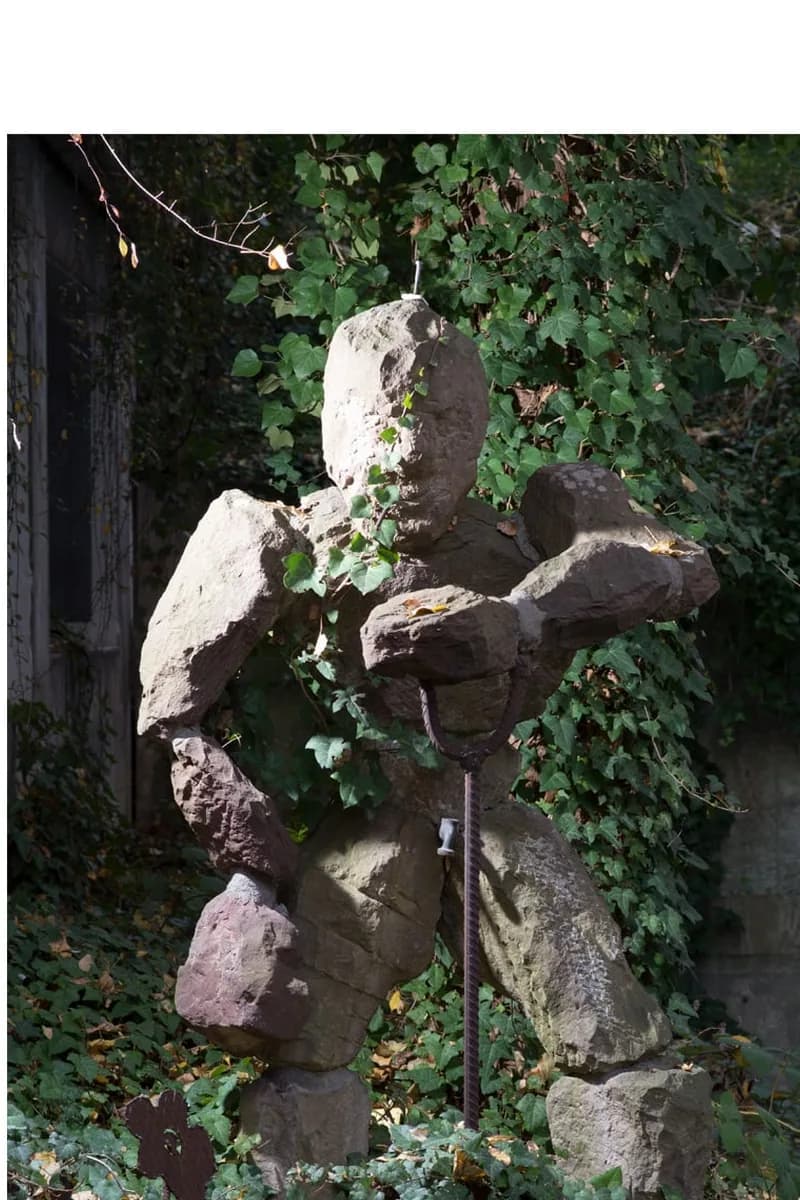 The Awakening: Ausgangsfoto der Steinskulptur